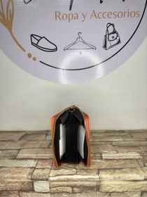 side image for Cartera tipo tarjetero importado - 3