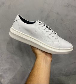 side image for Sneaker    - 1
