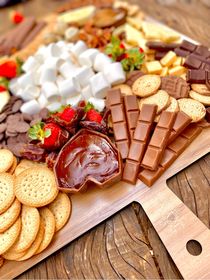 side image for Grazing Table GG Doce Fondue (serve de 8 a 9 pessoas) - 1