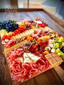 side image for Grazing Table GG (Serve de 9 a 10 pessoas) - 1