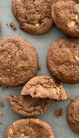 side image for Doble Chocolate Cookie - 1