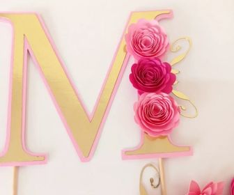 side image for Topper Letra con 15 flores de papel  - 1