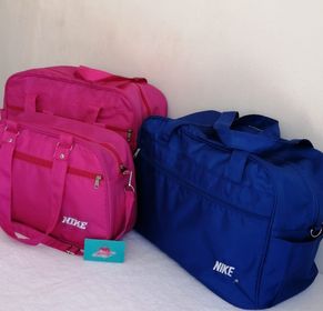 side image for Deportiva grande azul o rosa - 1