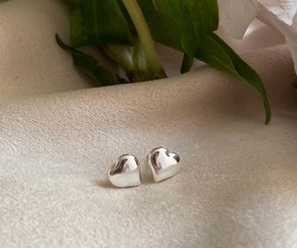side image for Aretes de Plata Mod. Corazón Bombitas - 1