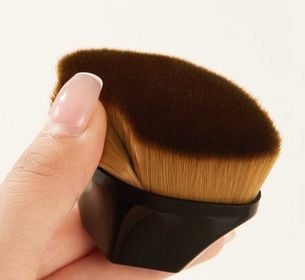 side image for Brocha Kabuki - 2