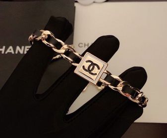 side image for Chanel collar - 4