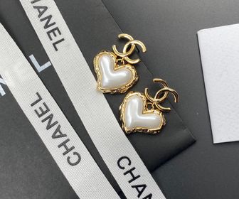 side image for Chanel arete - 4