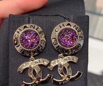 side image for Chanel arete - 3