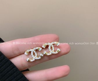 side image for Chanel arete - 4