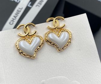 side image for Chanel arete - 2