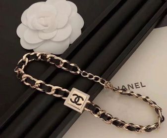 side image for Chanel collar - 1