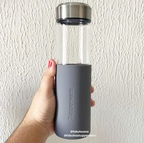 side image for Garrafa de Vidro Borossilicato com Silicone Cinza 550ml  Tupperware  - 1