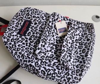 side image for America’s most popular book bag Jansport - 4