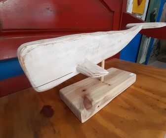 side image for Escultura baleia - 1