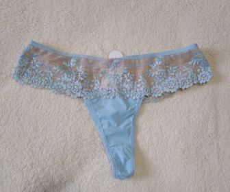 side image for Calcinha em renda M - 1