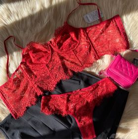 side image for Cropped Eloá Vermelho  - 1