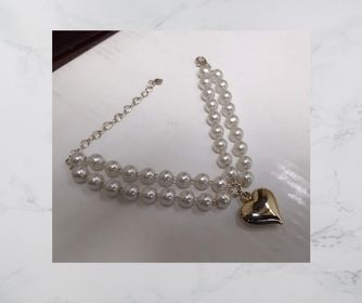 side image for Pulseira em pérolas com pingente coração - 1