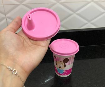 side image for Tupperware Copinho com Bico Baby Minnie 200ml Rosa - 1