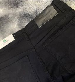 side image for Calça Jeans LACOSTE 🐊 - 5