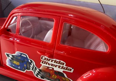 side image for Carrinho de Controle Remoto Volkswagen Fusca - 2